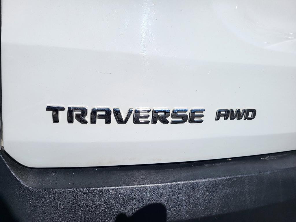 used 2020 Chevrolet Traverse car, priced at $22,472