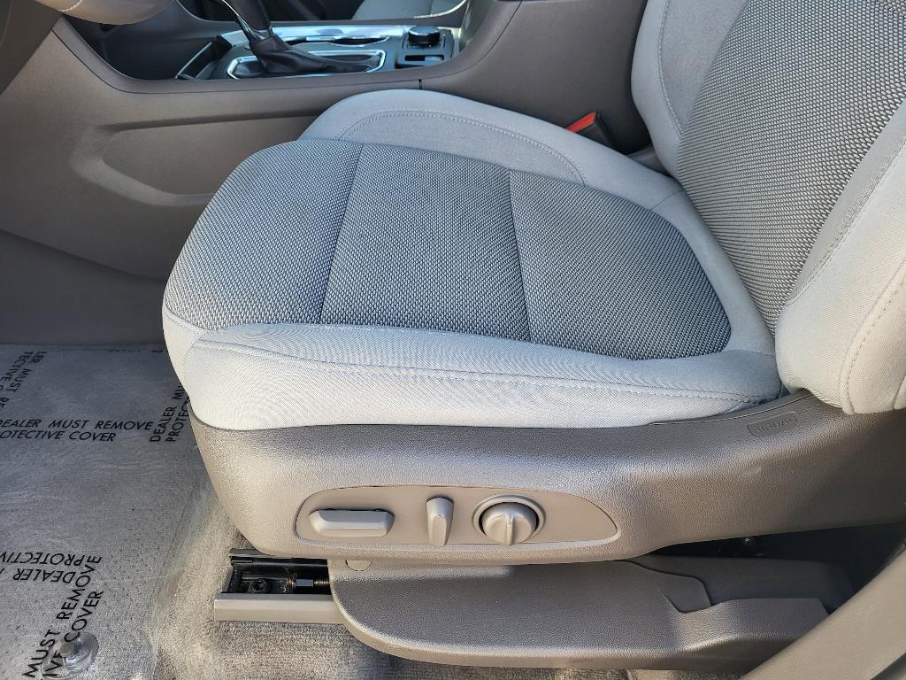 used 2020 Chevrolet Traverse car, priced at $22,472