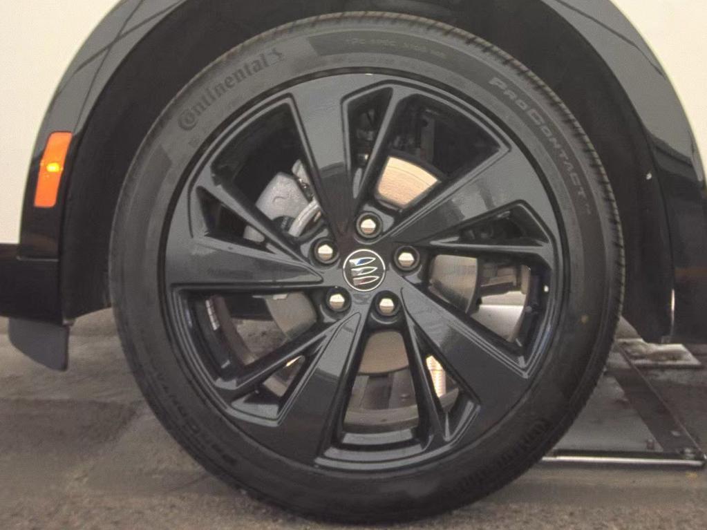 used 2025 Buick Envision car, priced at $31,794