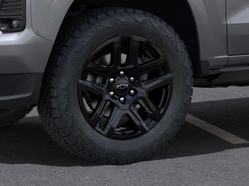 new 2025 Chevrolet Colorado car, priced at $43,815