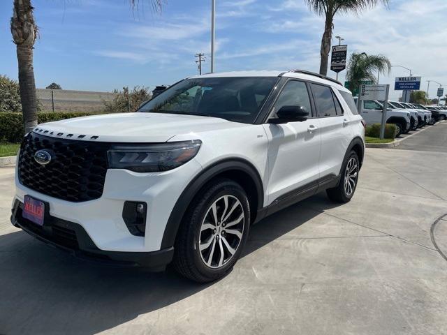 new 2025 Ford Explorer car, priced at $45,658
