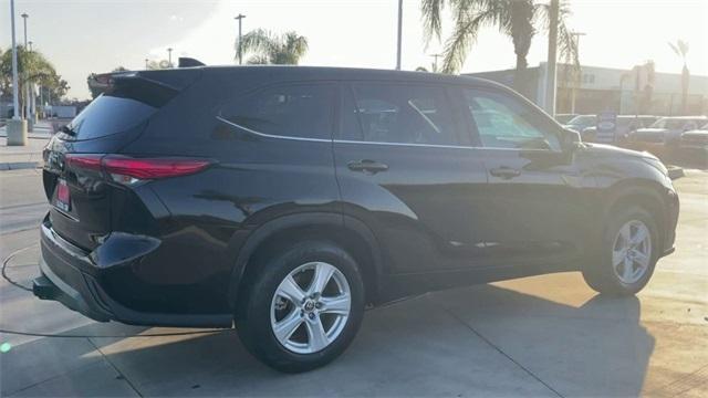 used 2020 Toyota Highlander car, priced at $26,998