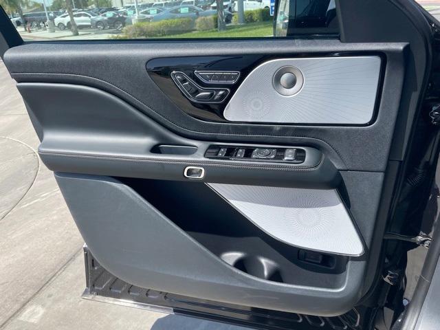 new 2025 Lincoln Aviator car, priced at $70,604