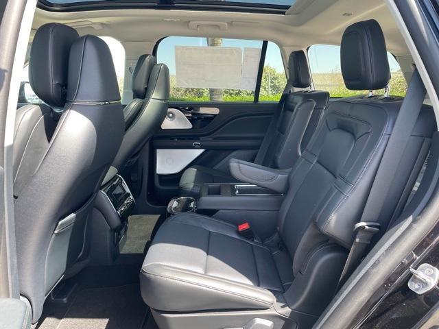 new 2025 Lincoln Aviator car, priced at $70,604