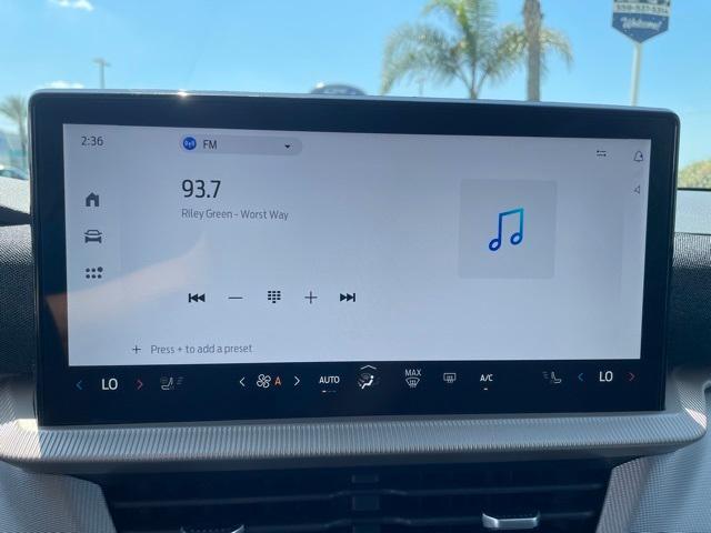 new 2025 Ford Explorer car