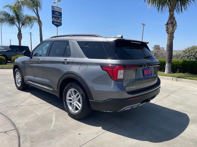 new 2025 Ford Explorer car