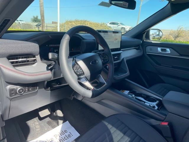 new 2025 Ford Explorer car, priced at $47,921