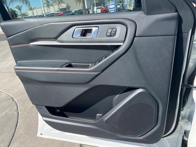 new 2025 Ford Explorer car, priced at $47,921