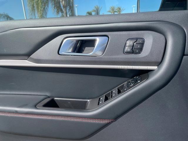 new 2025 Ford Explorer car, priced at $47,921