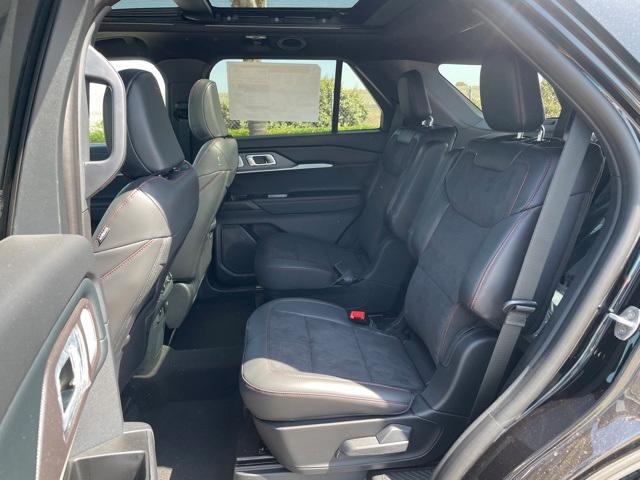 new 2025 Ford Explorer car, priced at $56,695
