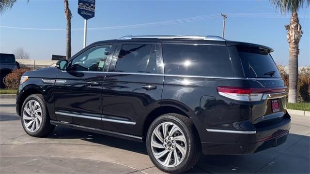 used 2022 Lincoln Navigator car, priced at $53,654