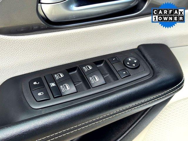 used 2022 Chrysler Pacifica car, priced at $25,913