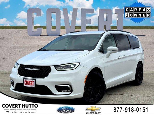 used 2022 Chrysler Pacifica car, priced at $25,913