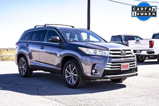 used 2019 Toyota Highlander car, priced at $26,922