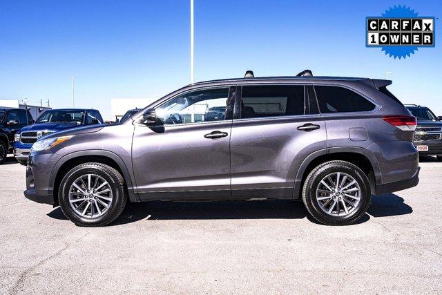 used 2019 Toyota Highlander car, priced at $26,922