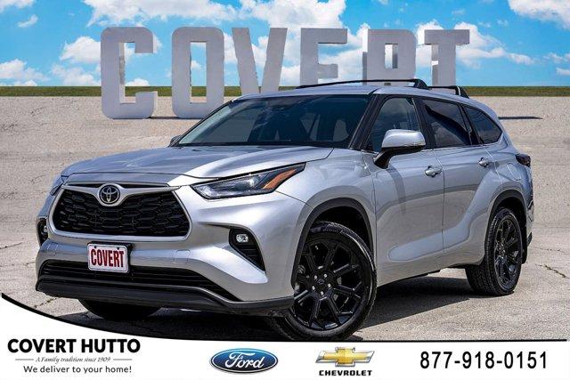 used 2024 Toyota Highlander car, priced at $40,702