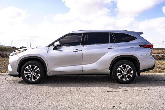 used 2021 Toyota Highlander car, priced at $29,708