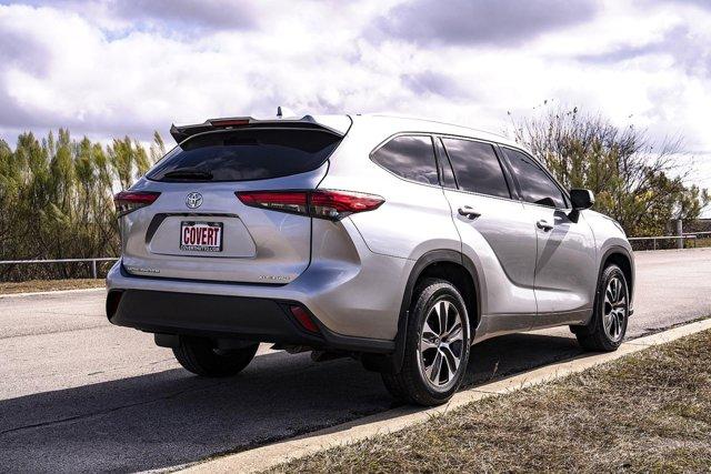 used 2021 Toyota Highlander car, priced at $29,708