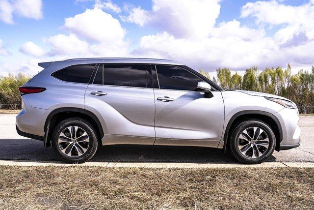 used 2021 Toyota Highlander car, priced at $29,708