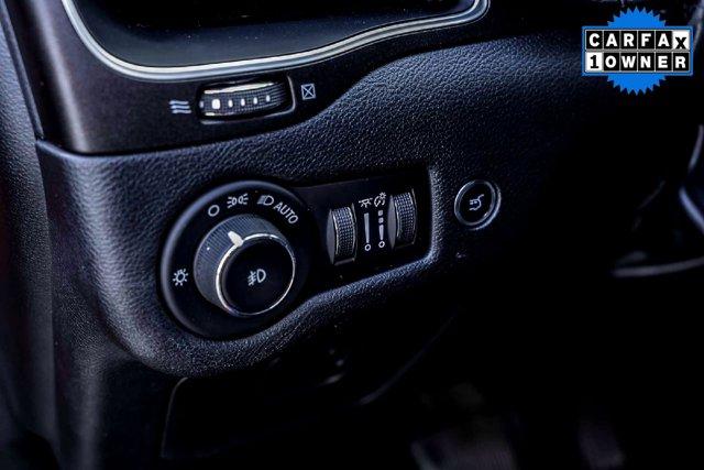 used 2019 Jeep Cherokee car, priced at $25,724
