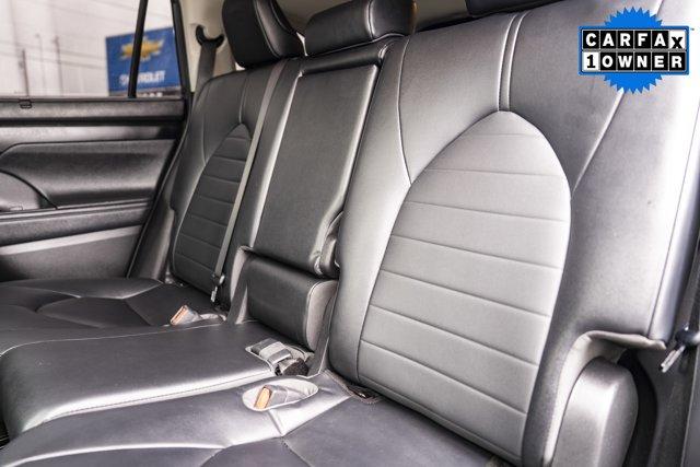 used 2023 Toyota Highlander car, priced at $30,902