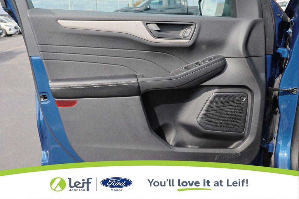 used 2022 Ford Escape car, priced at $18,900