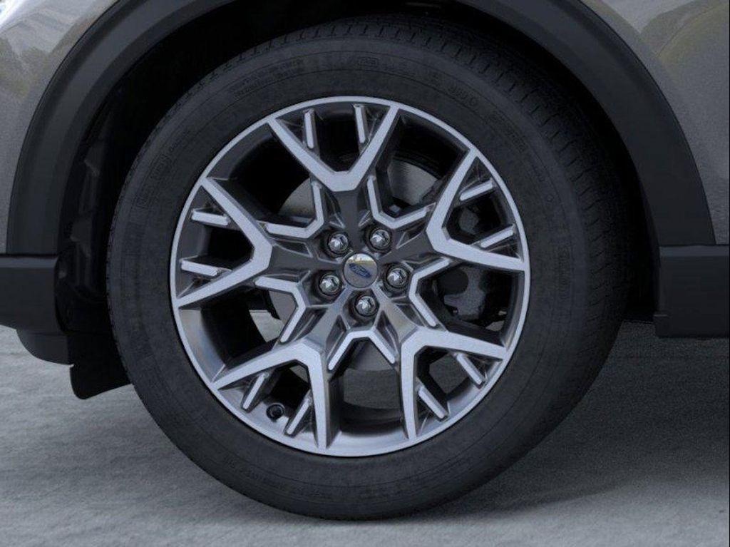 new 2025 Ford Explorer car, priced at $59,900