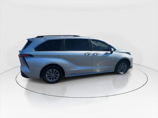 used 2021 Toyota Sienna car, priced at $33,103