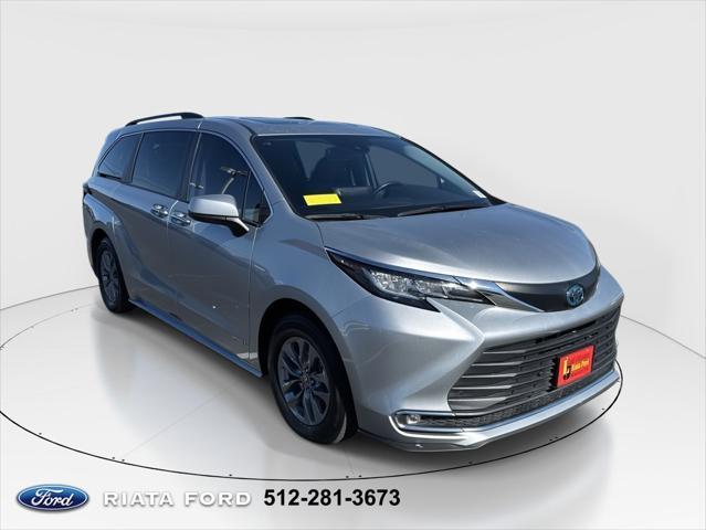 used 2021 Toyota Sienna car, priced at $35,146