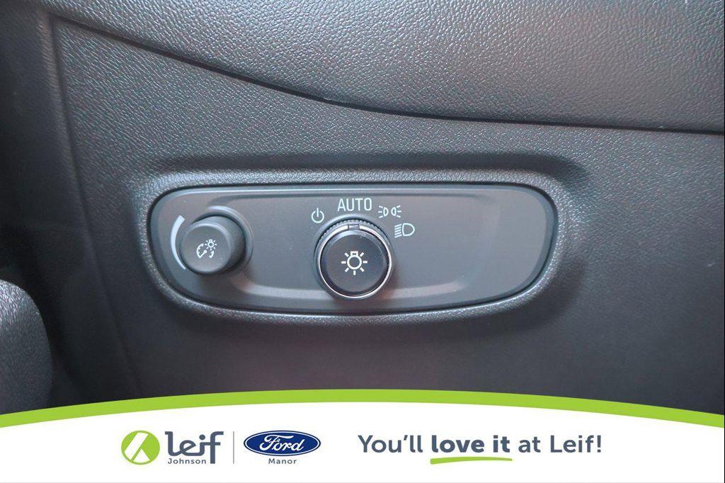 used 2022 Chevrolet Equinox car, priced at $20,669