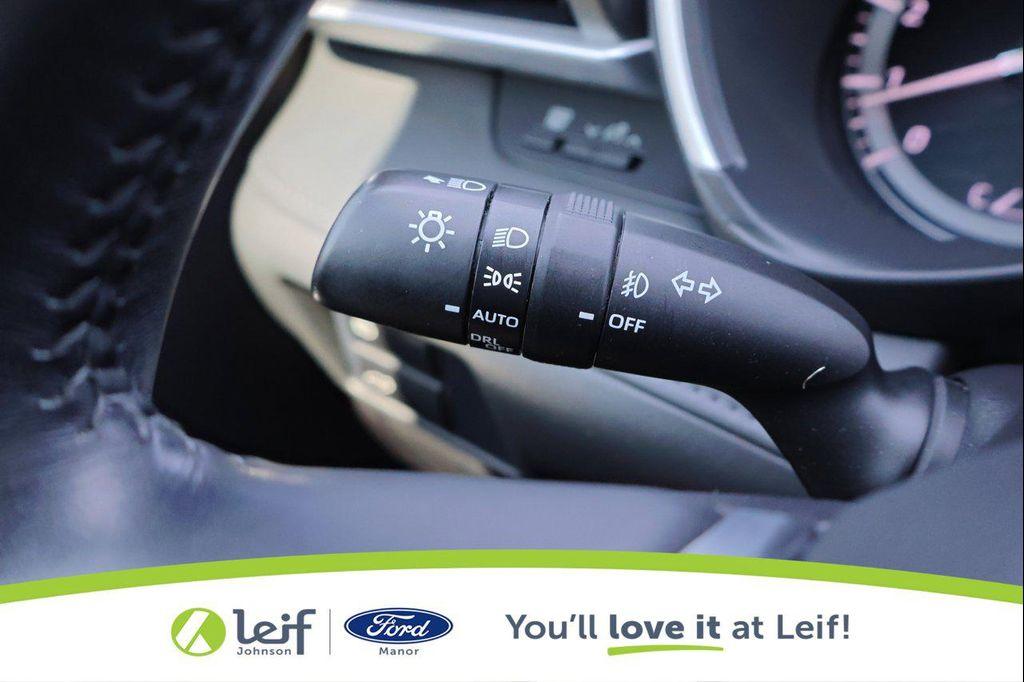 used 2021 Toyota Highlander car, priced at $34,295