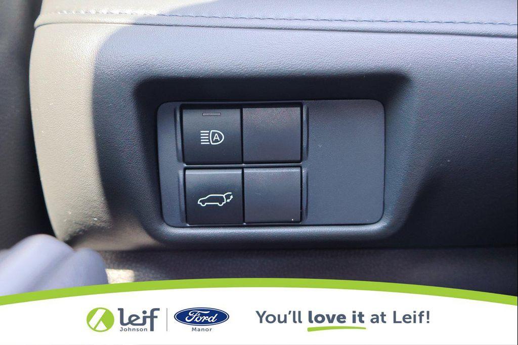 used 2021 Toyota Highlander car, priced at $34,295