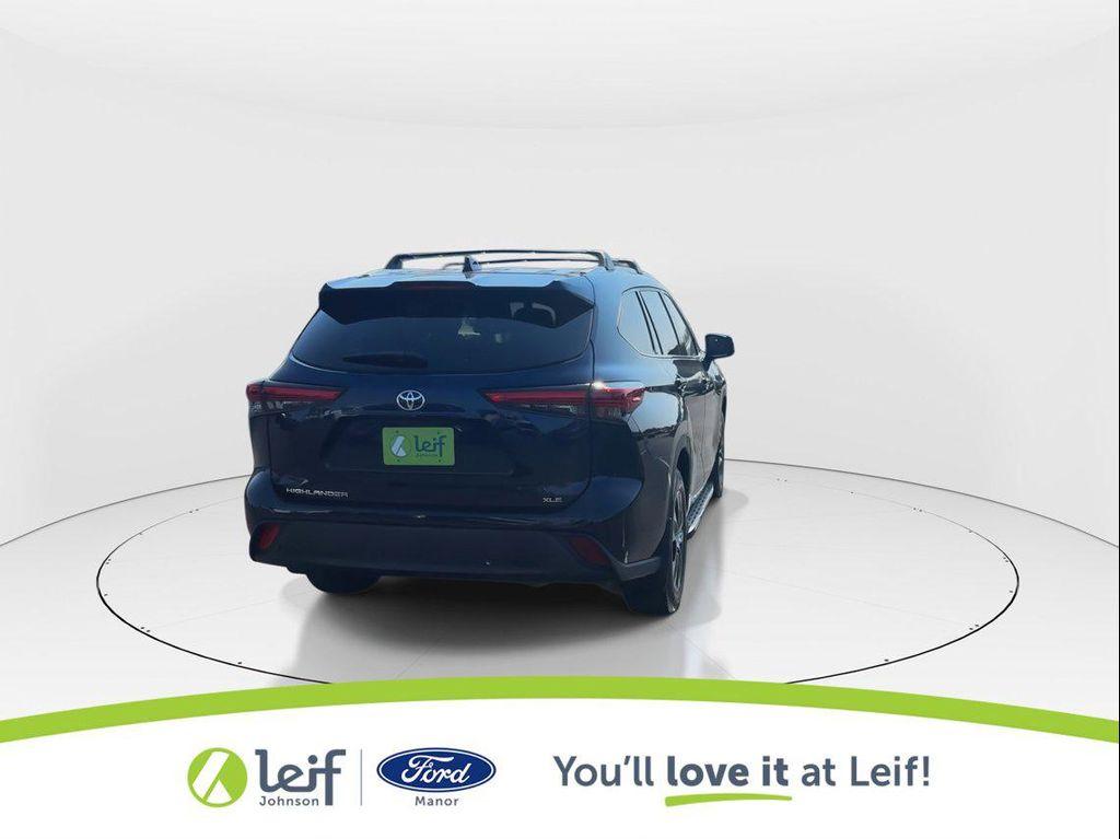 used 2021 Toyota Highlander car, priced at $34,295