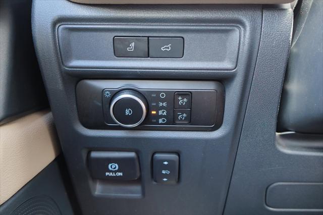 used 2023 Ford Expedition car, priced at $43,500