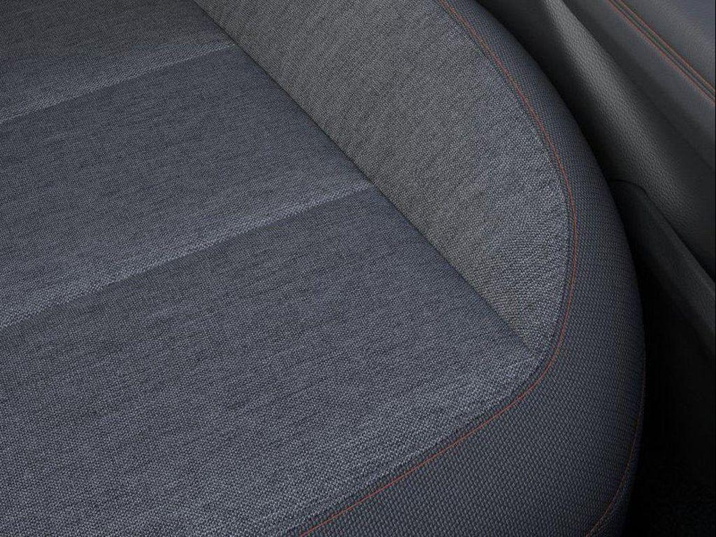 new 2025 Ford Explorer car, priced at $41,440