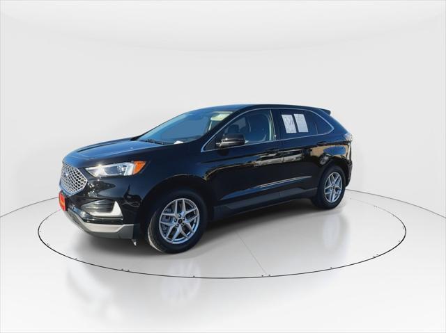 used 2024 Ford Edge car, priced at $32,000