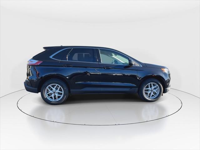 used 2024 Ford Edge car, priced at $32,000