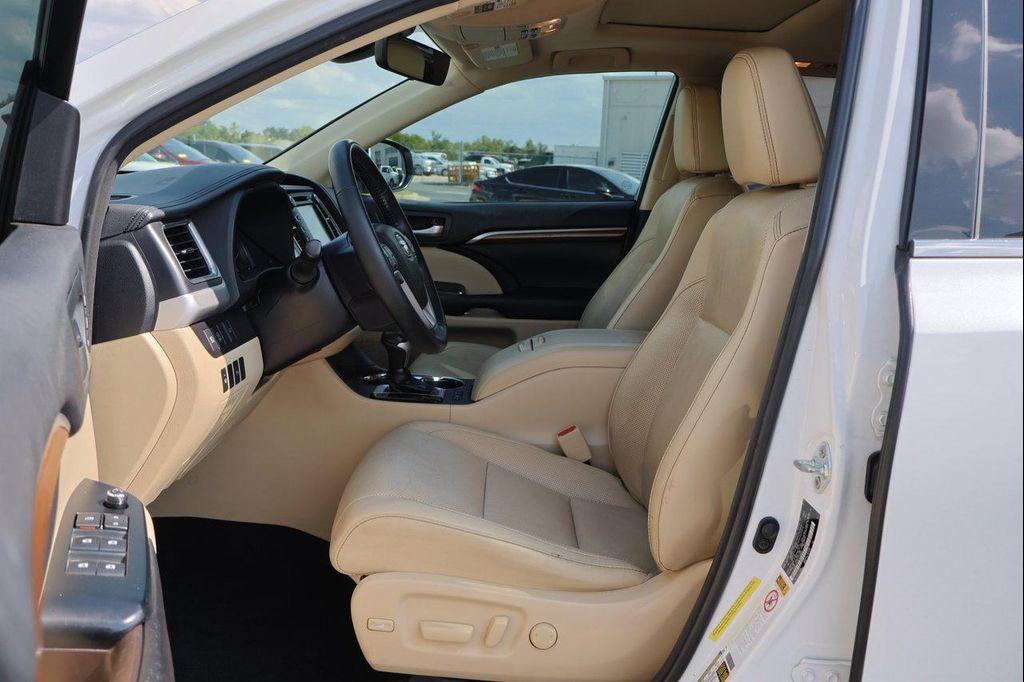 used 2018 Toyota Highlander car, priced at $25,673