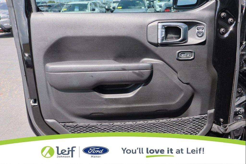 used 2023 Jeep Gladiator car, priced at $34,535