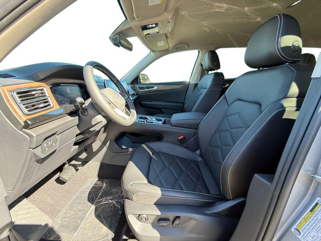 new 2026 Volkswagen Atlas car, priced at $40,928