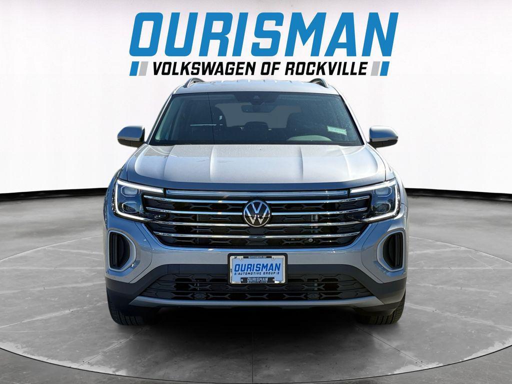 new 2026 Volkswagen Atlas car, priced at $40,928