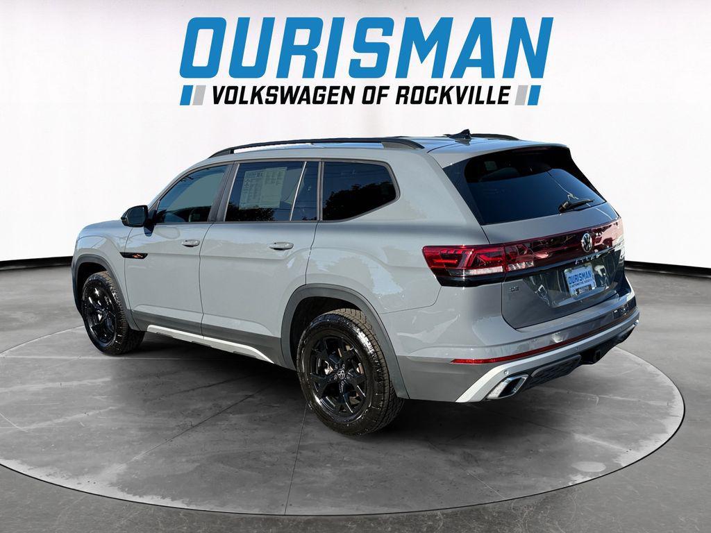 used 2025 Volkswagen Atlas car, priced at $38,500