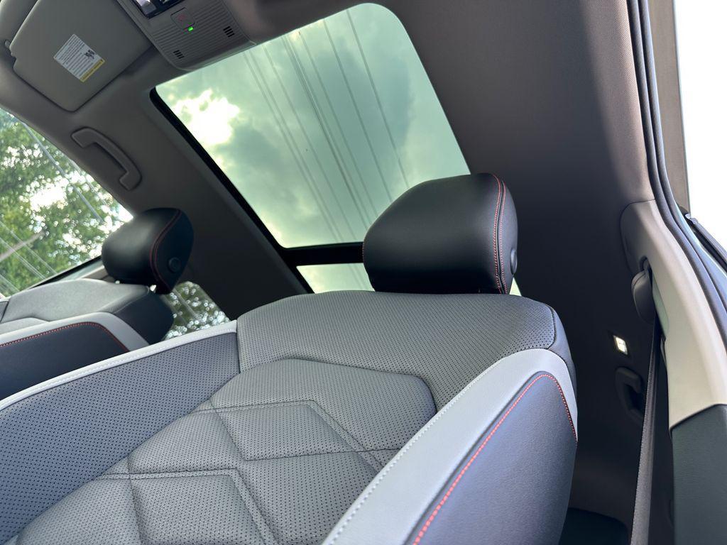 new 2025 Volkswagen Atlas car, priced at $43,284
