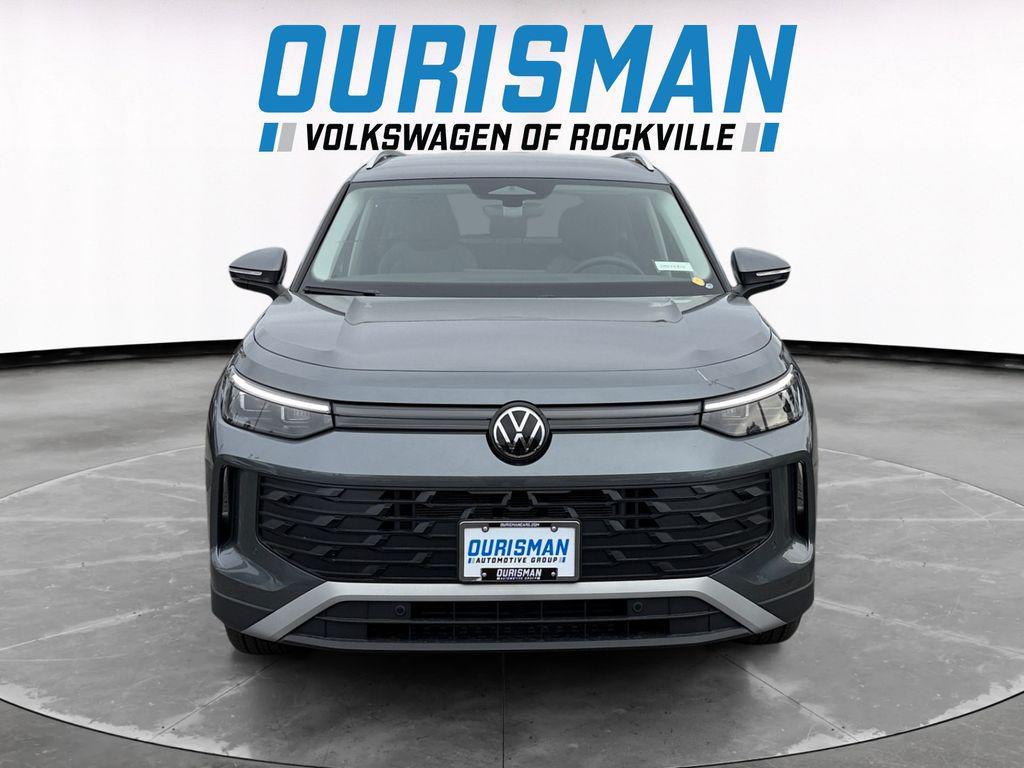 new 2025 Volkswagen Tiguan car, priced at $29,460