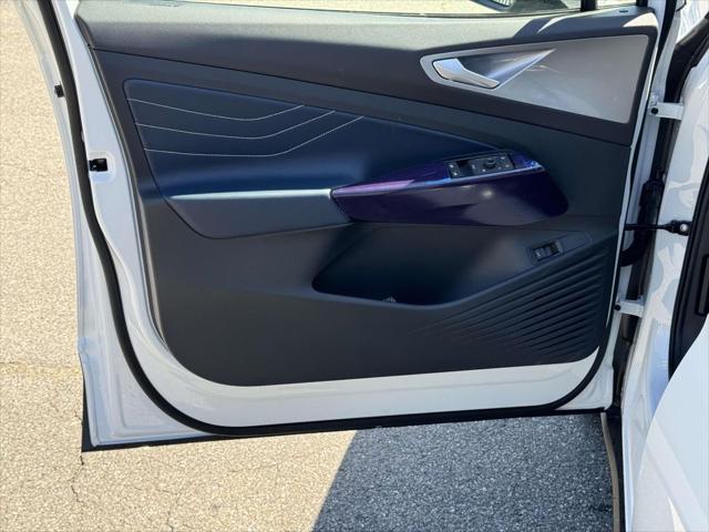 new 2025 Volkswagen ID.4 car, priced at $49,783