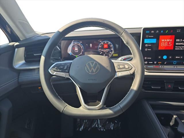 new 2025 Volkswagen Tiguan car, priced at $33,339
