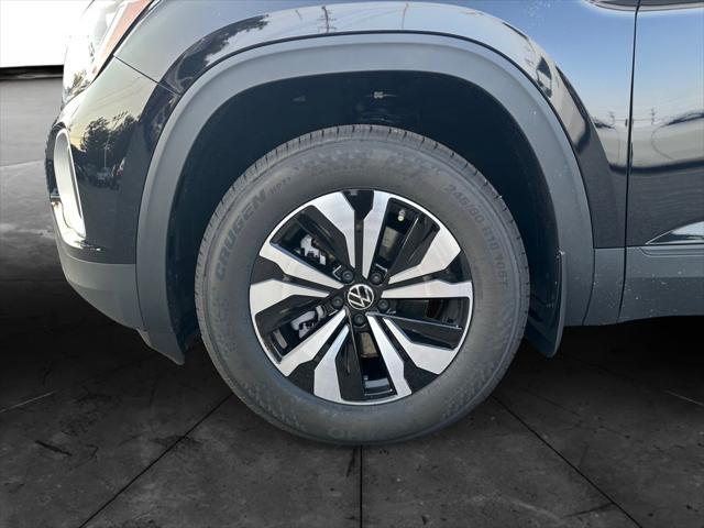 new 2025 Volkswagen Atlas car, priced at $39,698