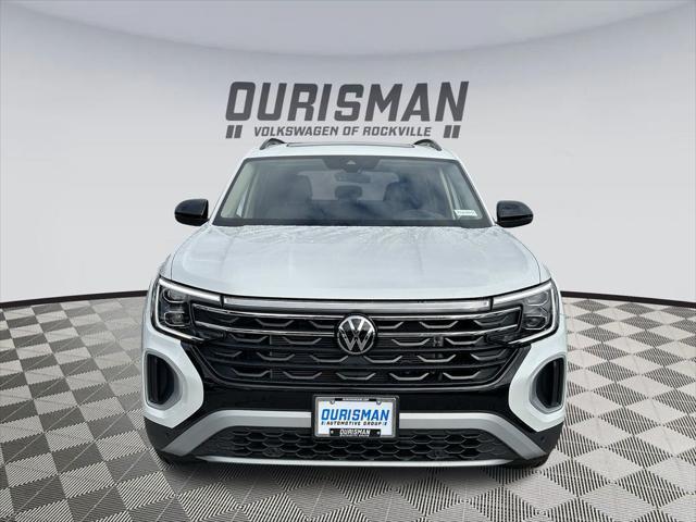 new 2024 Volkswagen Atlas car, priced at $53,781