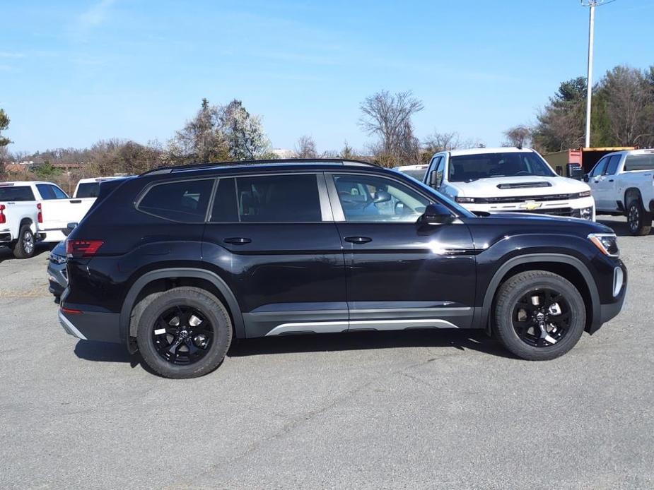 new 2024 Volkswagen Atlas car, priced at $48,651