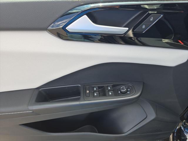new 2025 Volkswagen Taos car, priced at $27,510